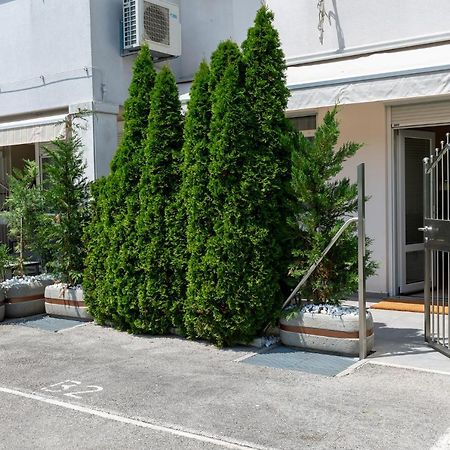 Stylish Apartment Mediterraneo Poreč Exteriör bild