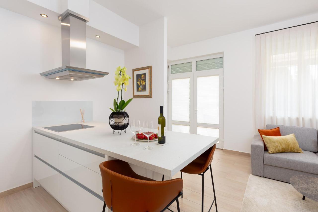 Stylish Apartment Mediterraneo Poreč Exteriör bild