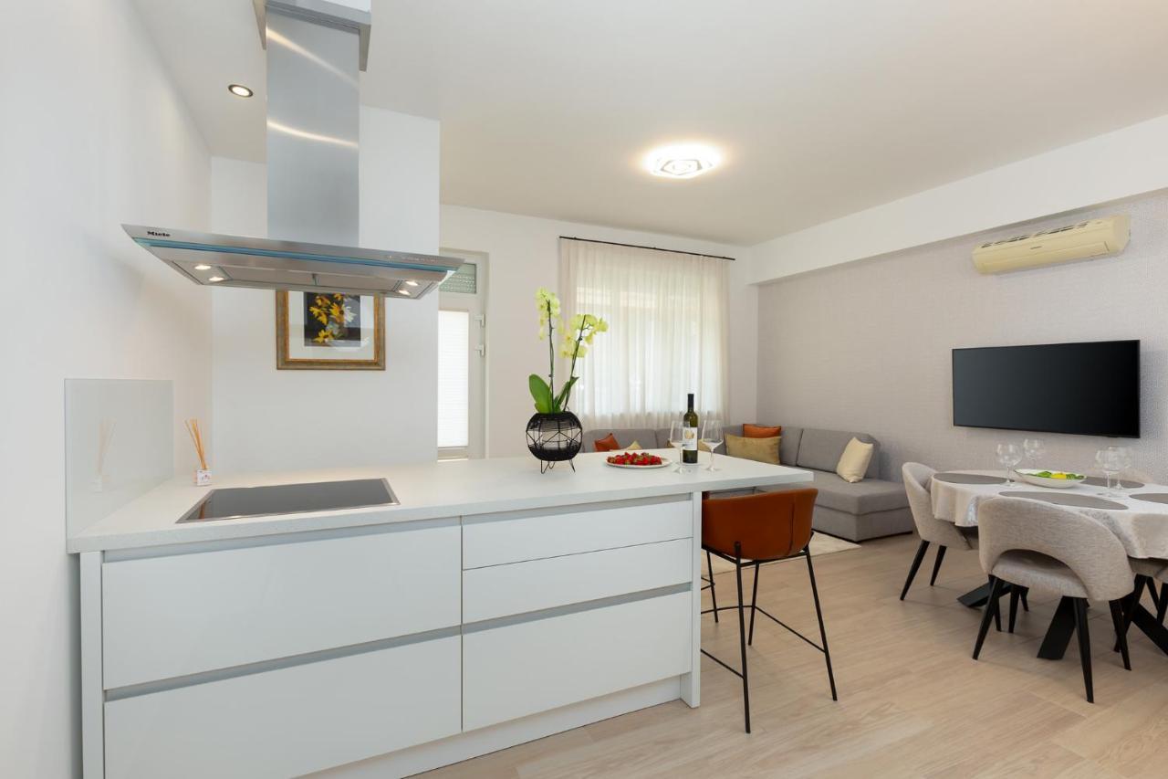 Stylish Apartment Mediterraneo Poreč Exteriör bild