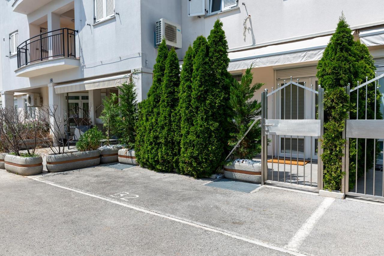 Stylish Apartment Mediterraneo Poreč Exteriör bild